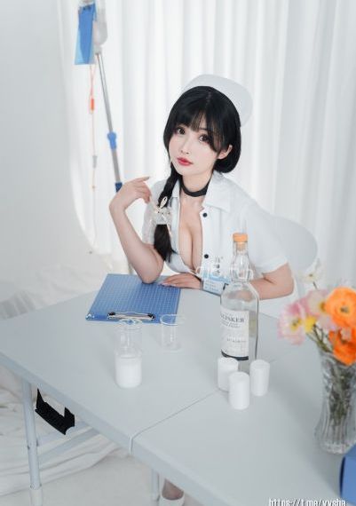 儿子的女友父亲的女友在线观看_国产剧手机在线看